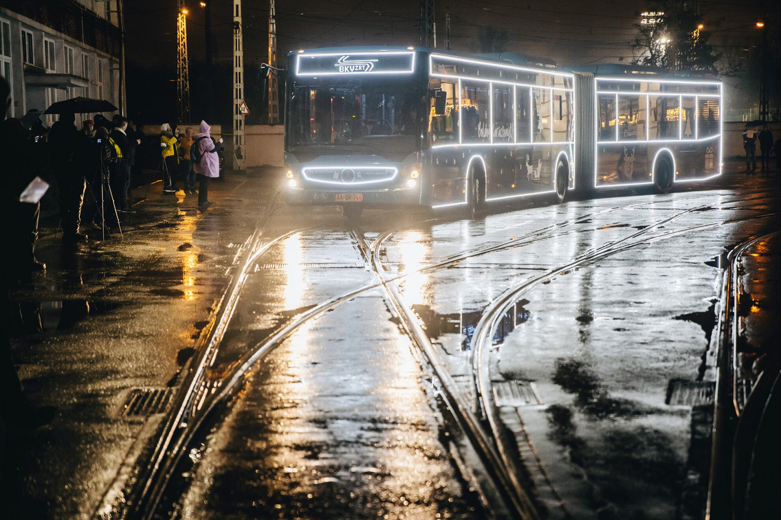 fenyflotta-231201-majorkata-54