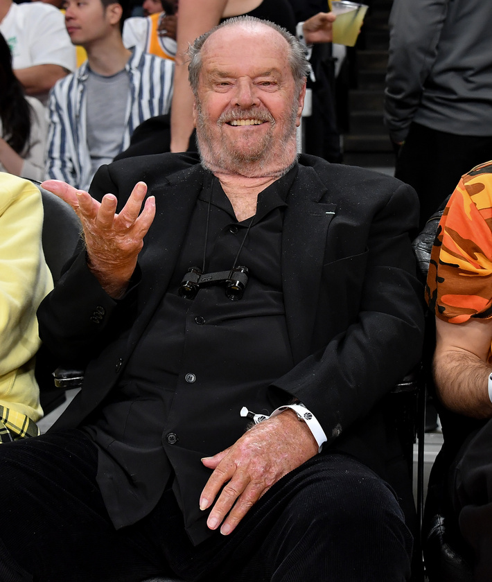 Jack Nicholson – HerkulesA Disney a Herkules animációs filmben mindenképp elakarta érni, hogy Jack Nicholson adja a hangját Hádész karakteréhez