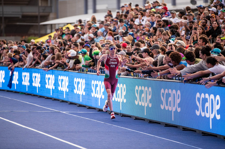 Lehmann Csongor első magyarként nyerte meg a Szupertri-sorozatot
