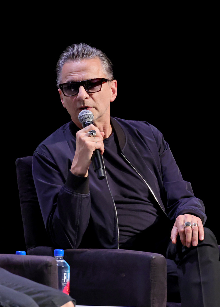 Dave Gahan - Depeche Mode1996-ban túladagolás után Dave Gahan két percig klinikai halálban volt