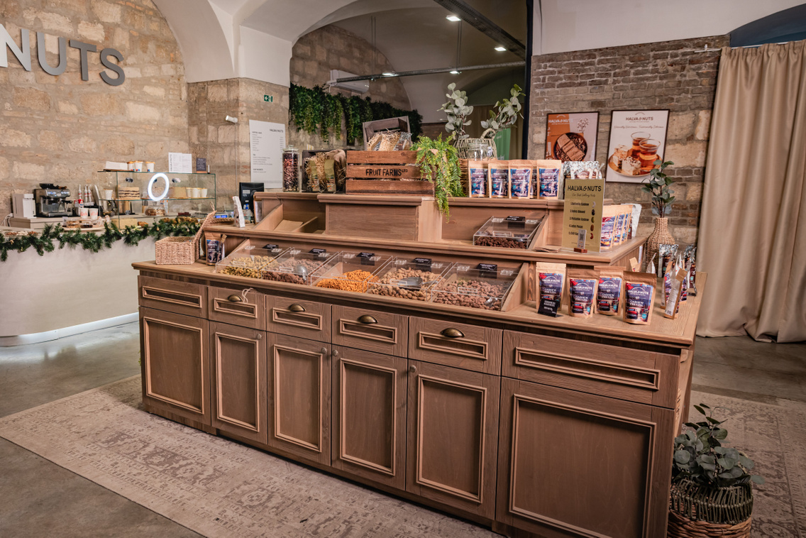 Halva and Nuts251124 Szabó Gábor 002