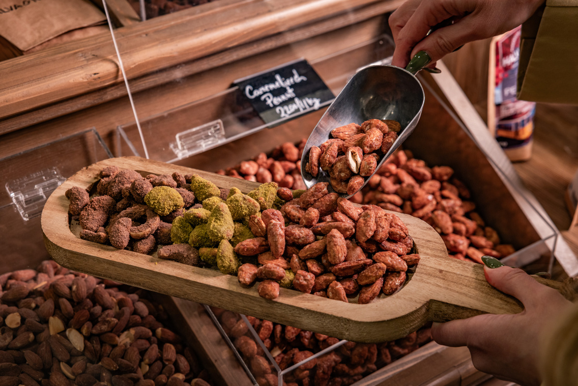 Halva and Nuts251124 Szabó Gábor 019