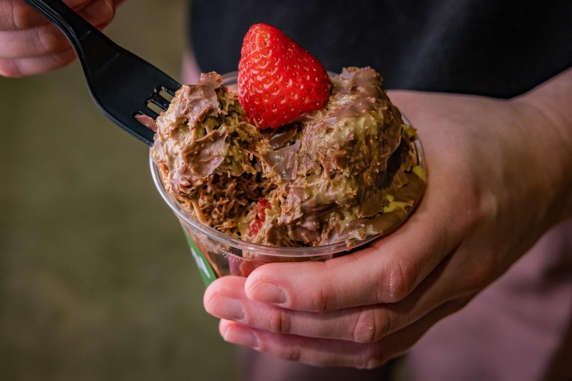 Strawberry Dubai cup