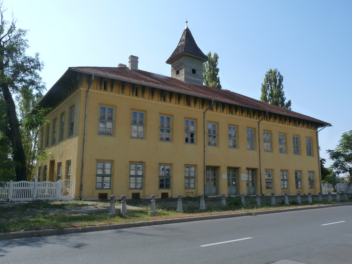 A szolnoki indóház 2011-ben