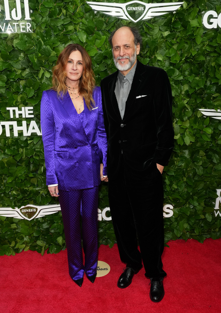 Julia Roberts az olasz filmrendező, Luca Guadagnino oldalán jelent meg a rendezvényen, akivel együtt dolgoztak a Vadászat után című filmen.