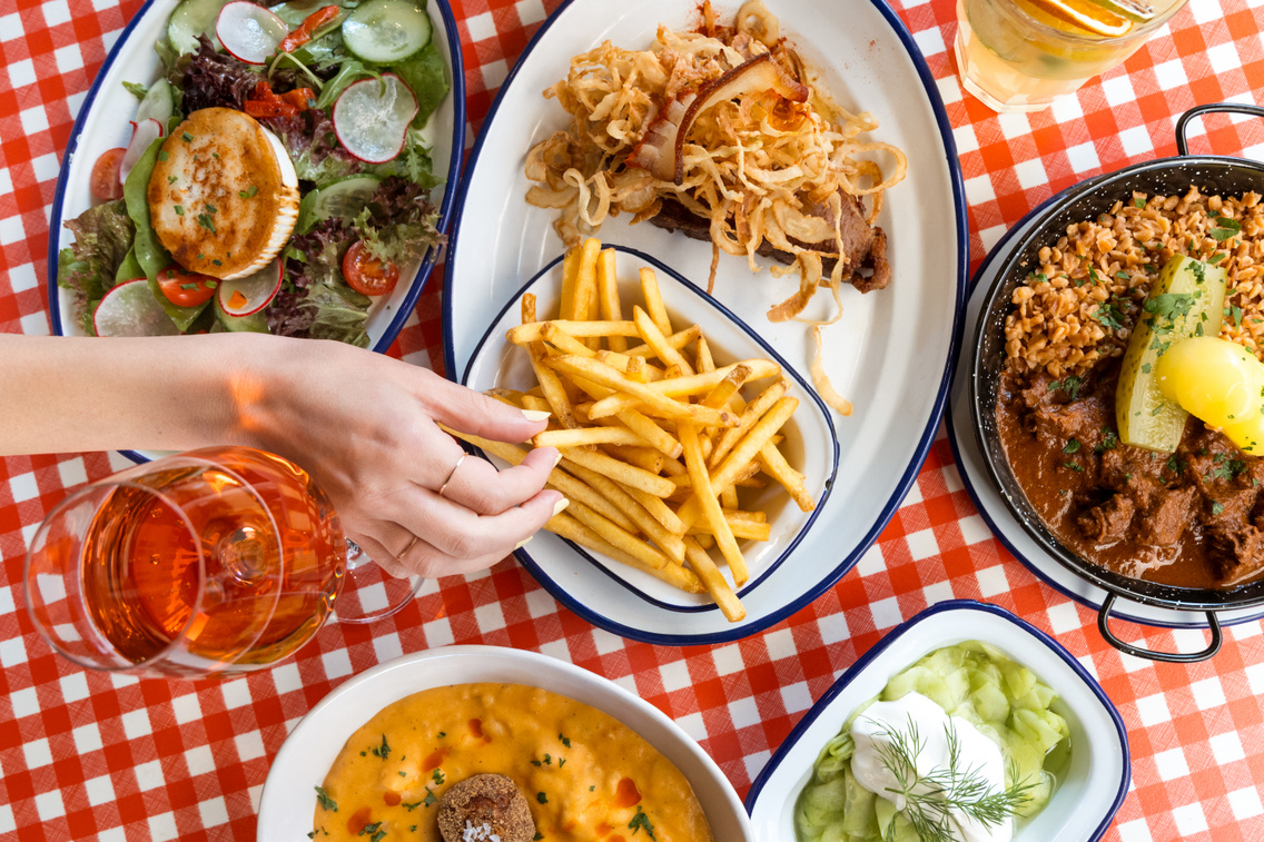 FeketeHollo ForgacsZsuzsi 20250520-4