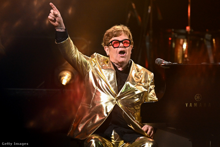 Elton John 2023. június 25-én, Glastonburyben, Angliában