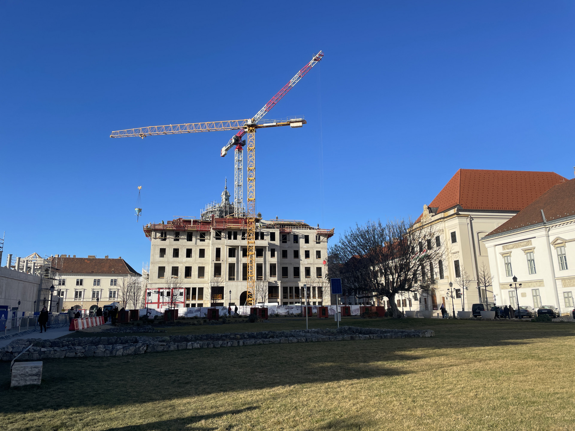 Épül az egykori Honvéd Főparancsnokság épülete