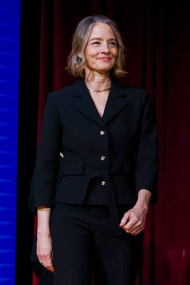 Jodie FosterJodie Foster mindössze hatéves volt, amikor első filmszerepét kapta, ezután pedig több televíziós produkcióban és sorozatban is feltűnt