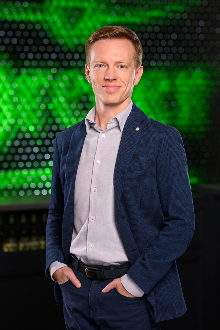 Bartek Grzęda, pénzügyi igazgató