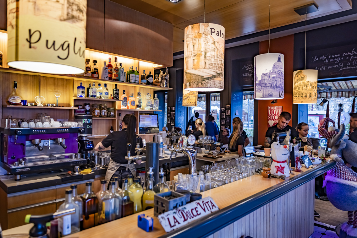 Központ Bisztró 251215 Szabó Gábor 014