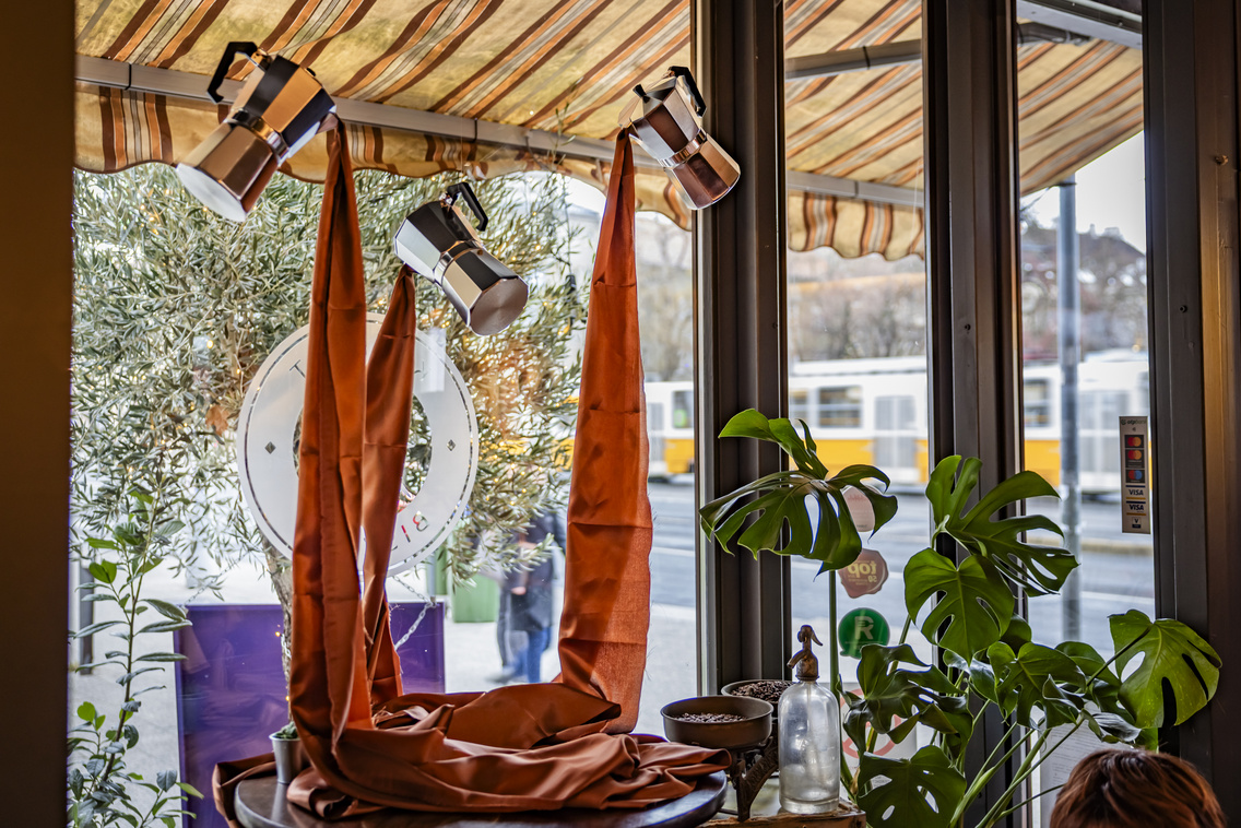 Központ Bisztró 251215 Szabó Gábor 015