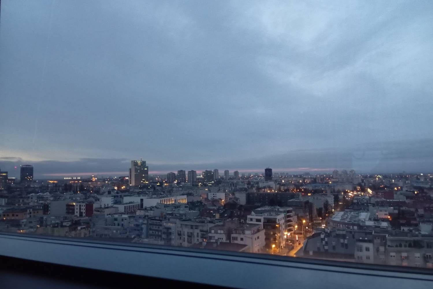 Kilátás a Zonar Zagreb hotel ablakán.