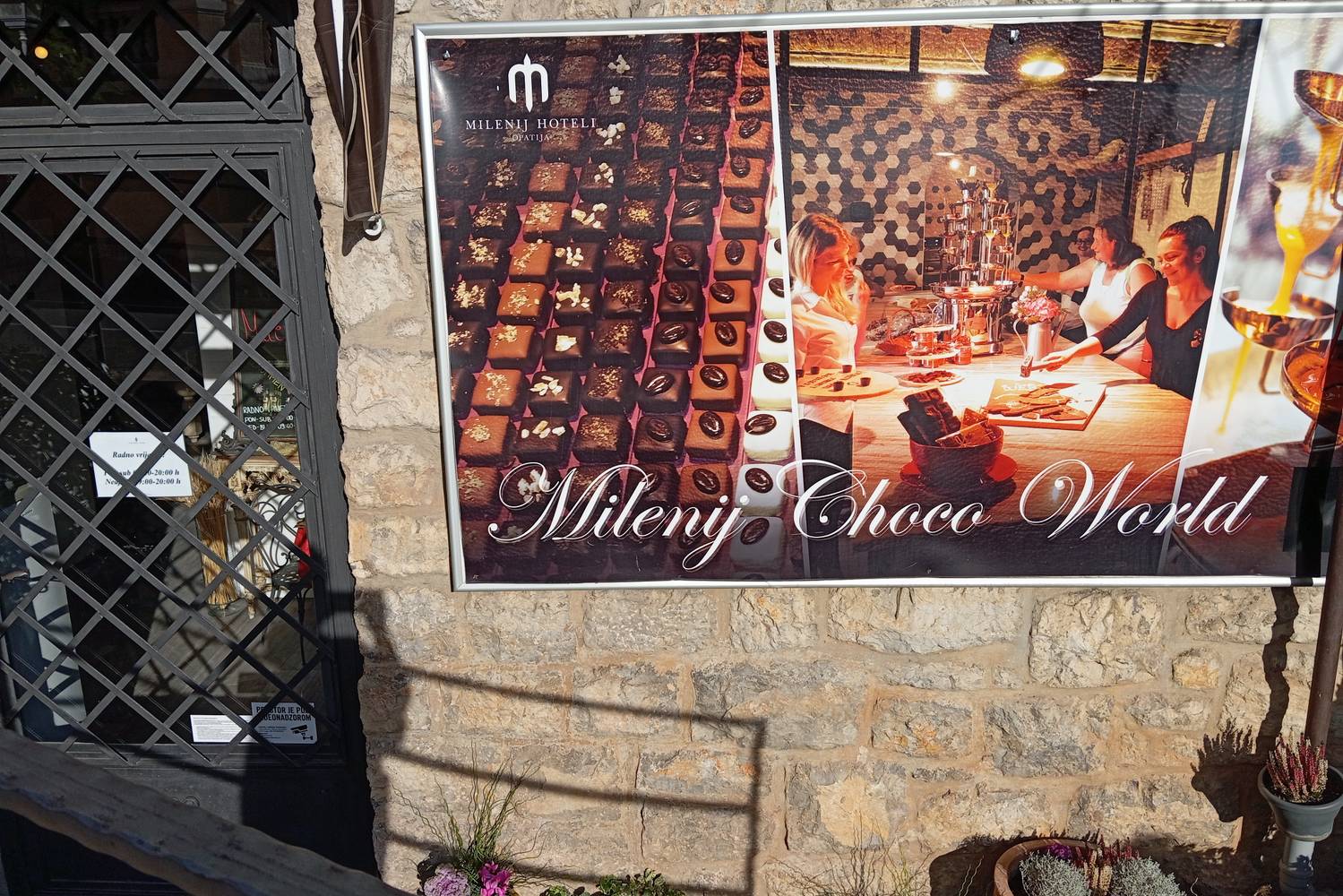 A csokoládé fesztivál látványos csokiszobrait kiállítják a Milenij Choco World-ben. Nézd végig a képeket, hogy megnézd az idei alkotásokat.