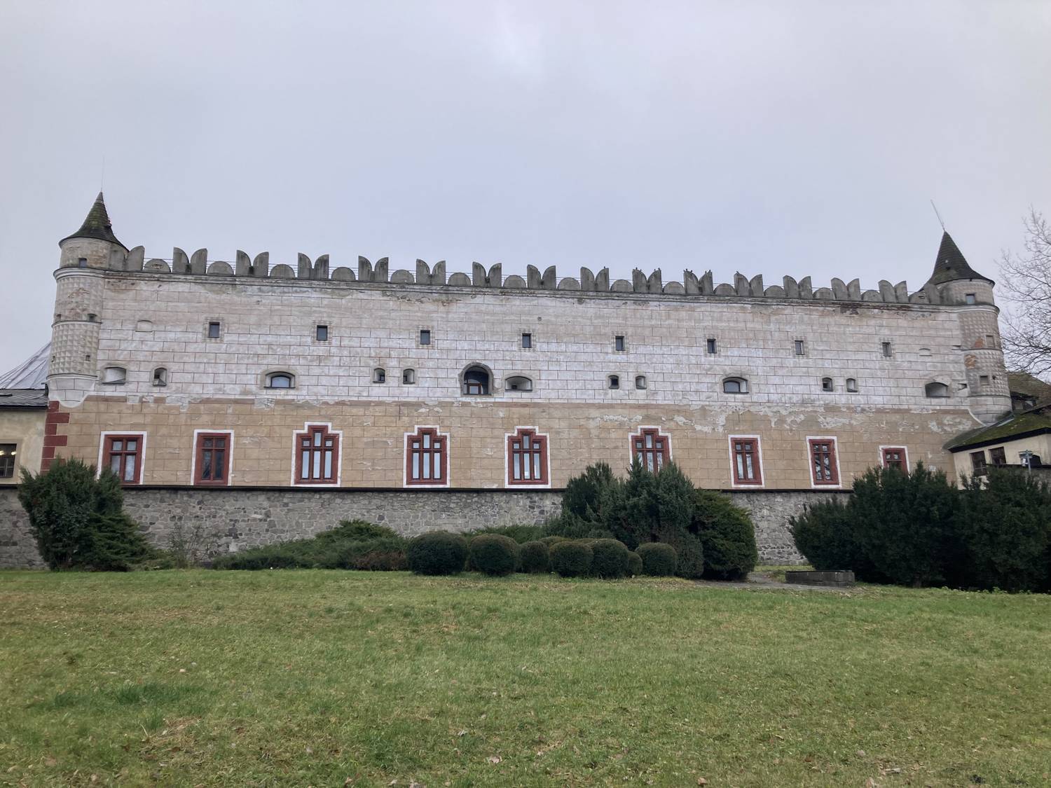 zolyom-karacsonyi-vasar