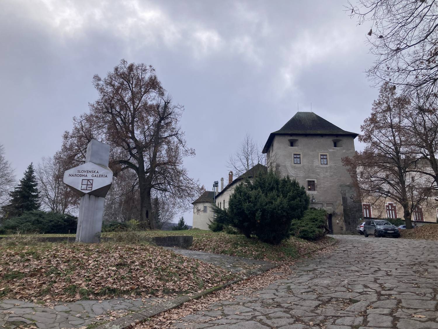 zolyom-karacsonyi-vasar