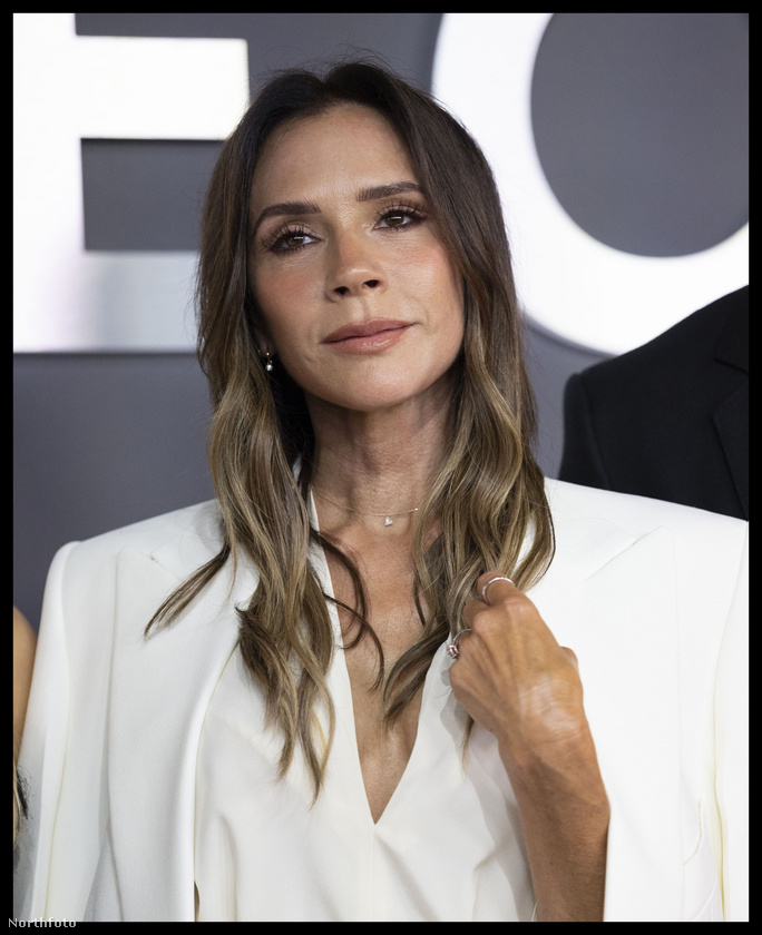 Victoria Beckhamről közel két évtizedig keringtek pletykák az állítólagos mellműtétje kapcsán, amit ő sokáig tagadott