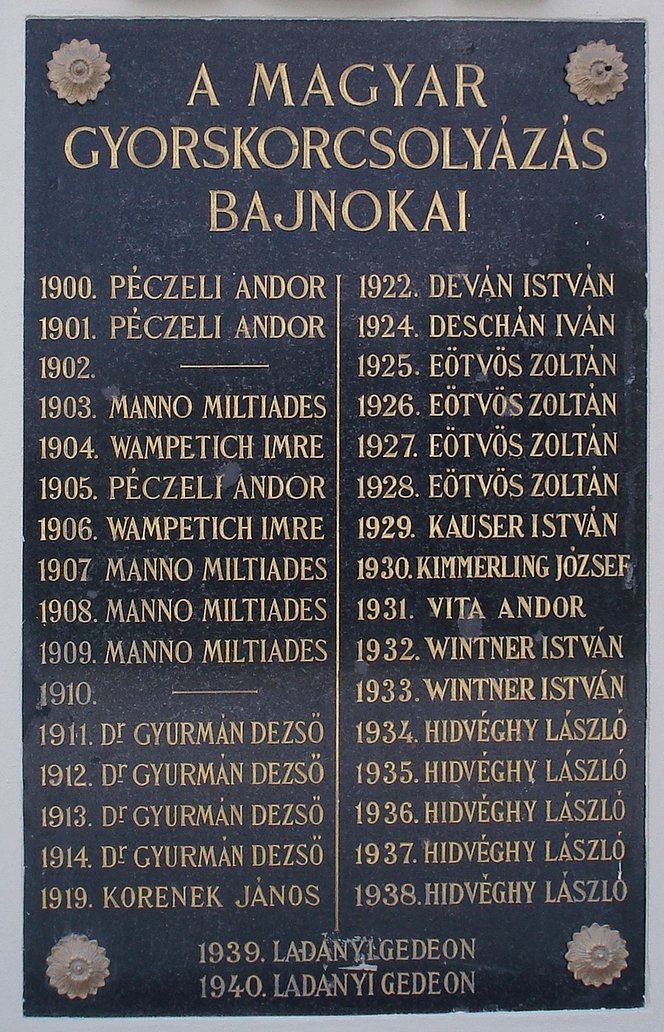 Ahogy a futballpályákon, úgy a jégen is hasított Manno Miltiades