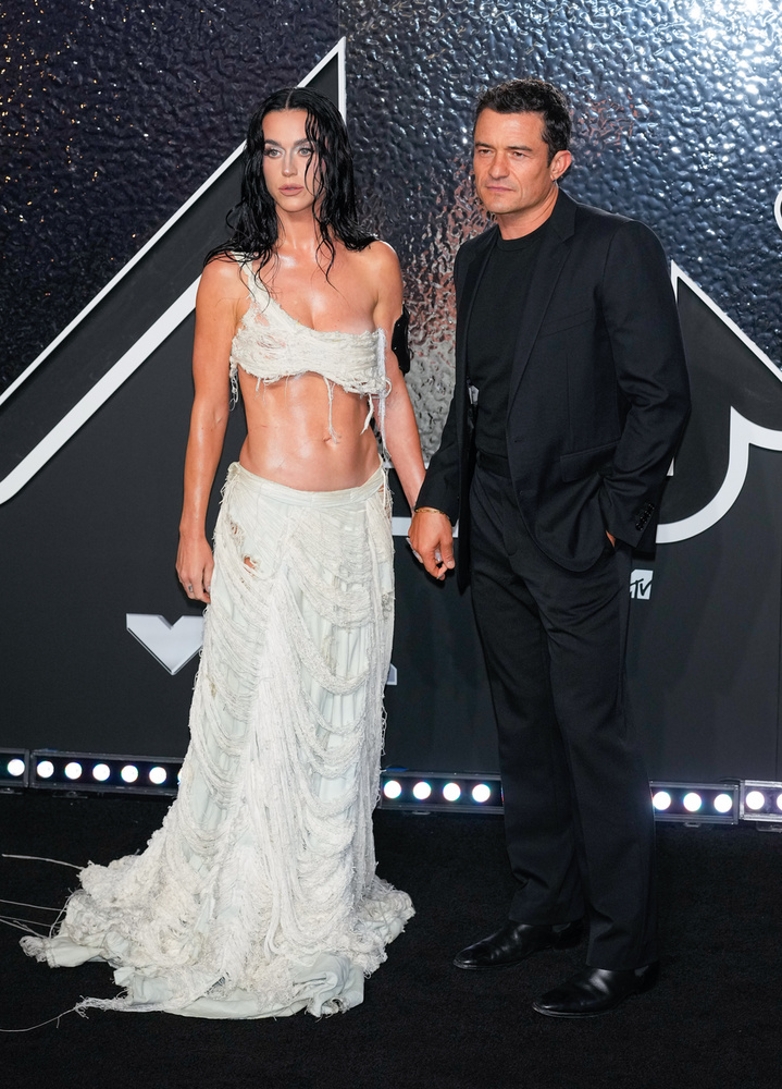 Katy Perry és Orlando BloomKaty Perry és Orlando Bloom 2025 júniusában végleg szakítottak kilenc év együtt töltött idő után