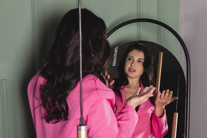 A pszichológusok szerint ezt árulja el a személyiségéről, ha szokott önmagával beszélni