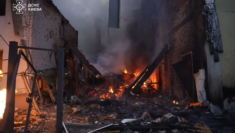 Orosz rakétazápor után lángokban állt az&nbsp;ukrán főváros