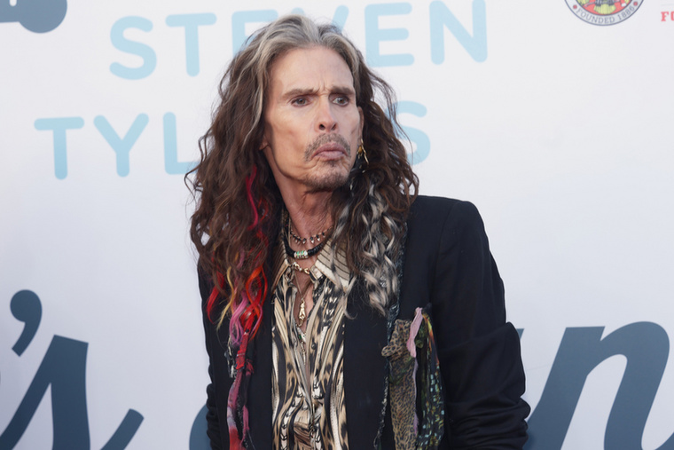 Steven Tyler&nbsp;Steven Tyler élete során viharos utat járt be a drogfüggőséggel, és legalább kilencszer volt elvonón