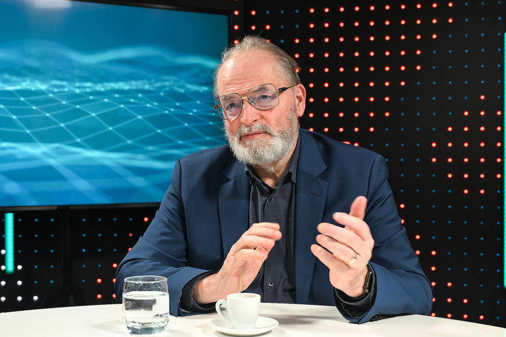 A nyugdíjasok relatív helyzete romlik a 13. és a 14. havi nyugdíj ellenére is