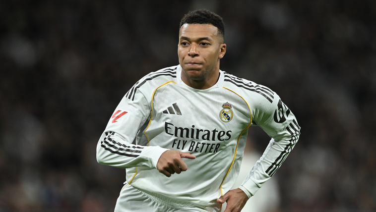 Ronaldónak a háta is gólszerző testrész, mégis Mbappé az esztendő királya