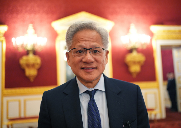Jensen Huang&nbsp;Az Nvidia vezérigazgatója 42,3 milliárd dollárral lett gazdagabb, miután cége a világ legértékesebb vállalatává vált.