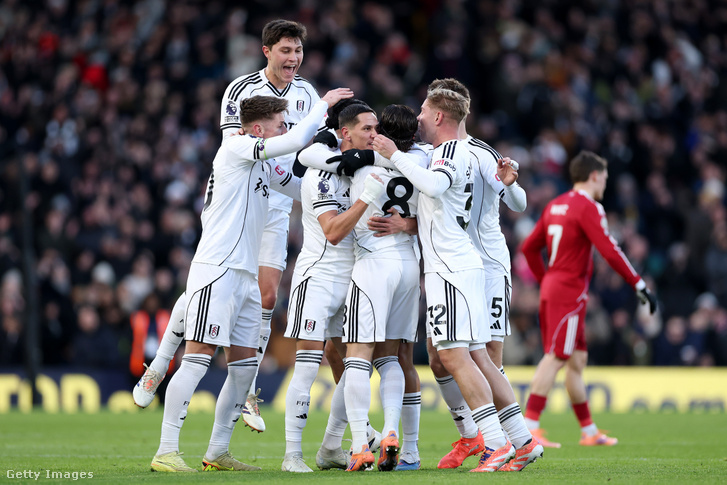 Harry Wilson gólját ünnepli a Fulham