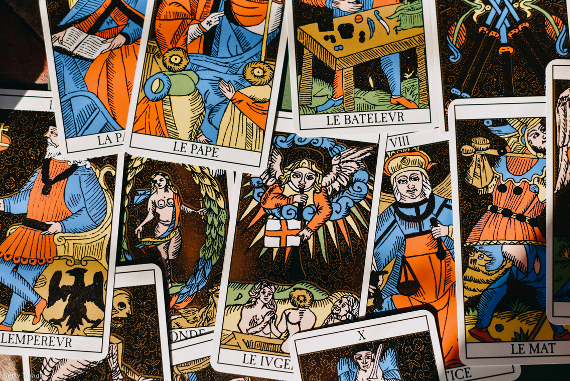 tarot GettyImages-1368569276