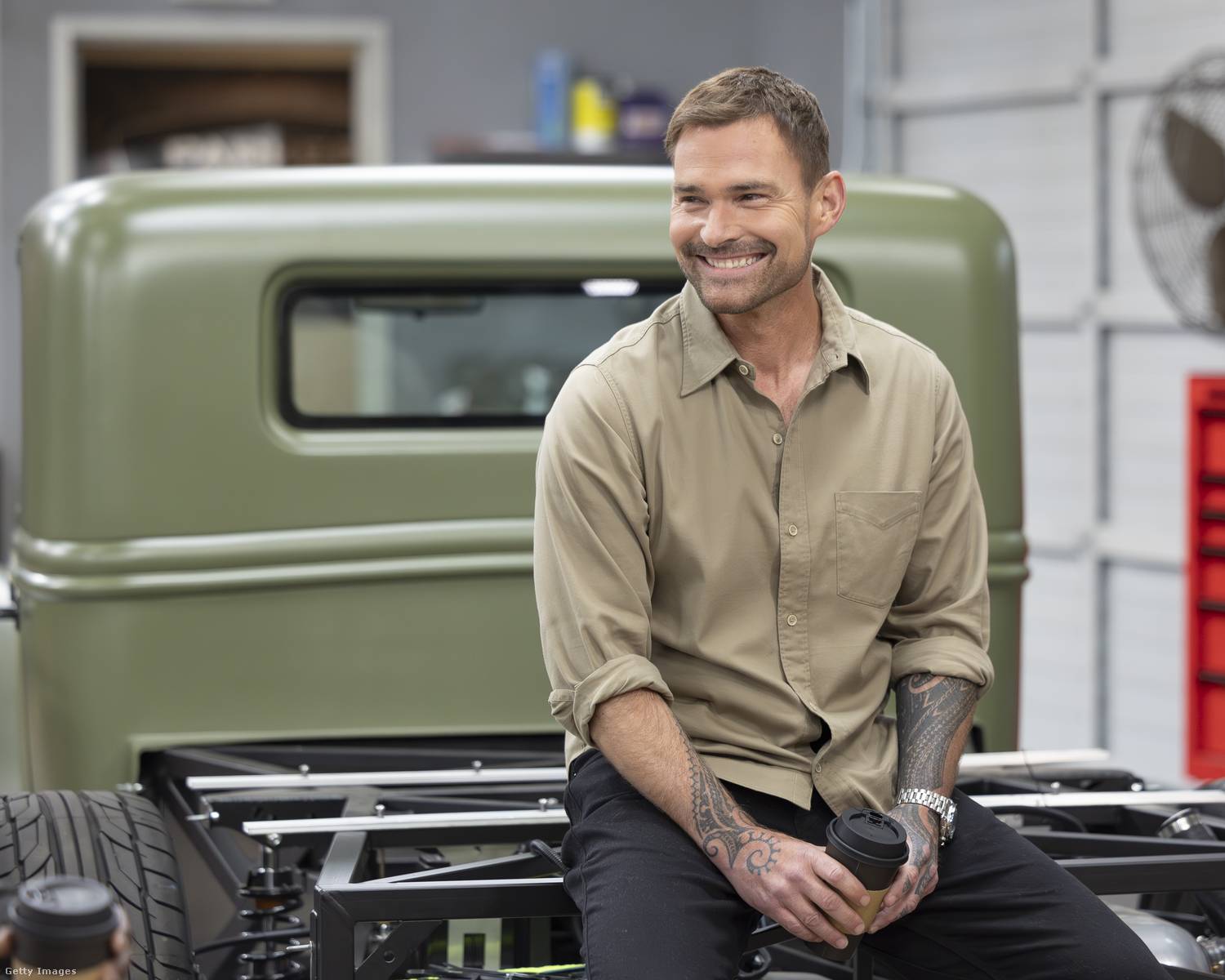Az Amerikai pite után játszott akciófilmekben, vígjátékokban és komolyabb hangvételű alkotásokban is. Bár a közönség számára örökre Stifler marad, Hollywoodban sokan elismerik, hogy jóval több rejlik benne egy mellékszerepnél.