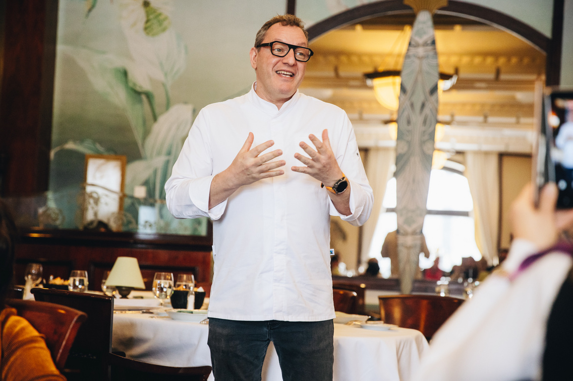 Wolf András corporate chef bemutatja az új menüsort