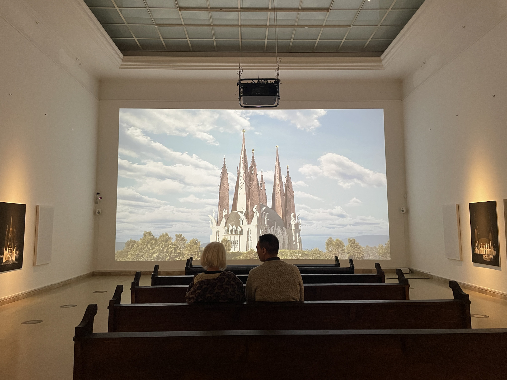 Animáció a Feltámadás Templomáról a Makovecz-kiállításon