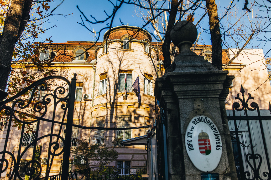 A rendőrkapitányság épülete, az egykori Robitschek-villa