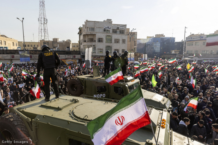 Kormánypárti tüntetés Iránban 2026. január 12-én