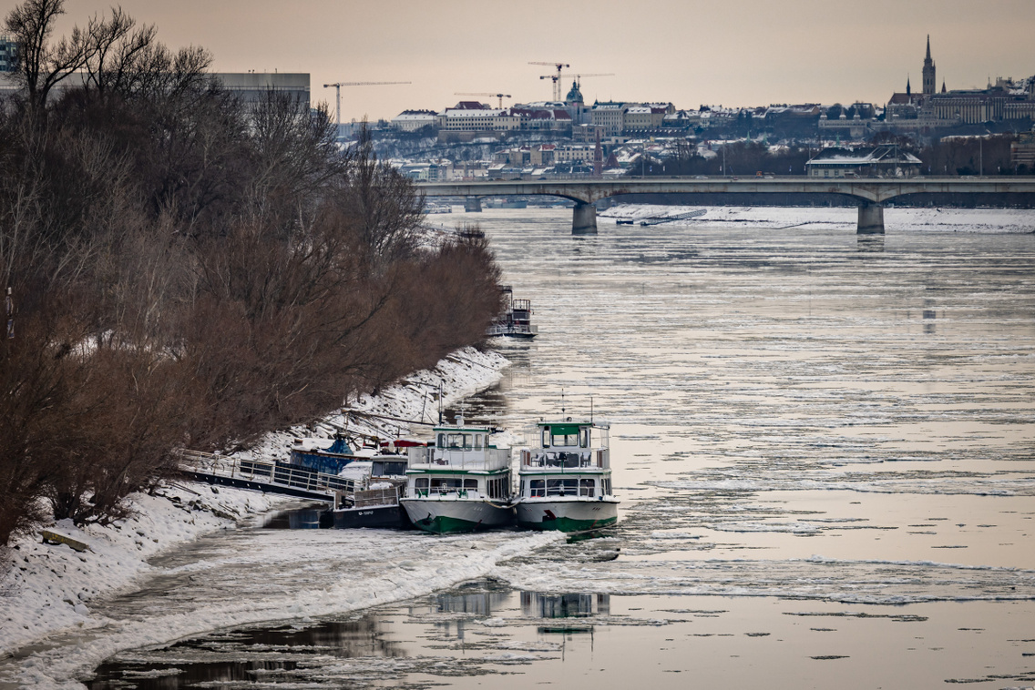 Jégzajlás Budapest260112 Szabó Gábor 012