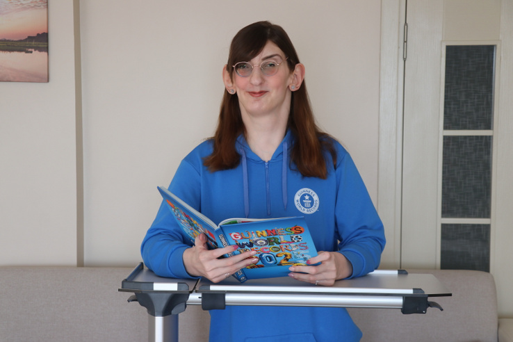 A világ legmagasabb nőjének fájdalmas vallomása: ezek a mindennapi dolgok is komoly nehézséget okoznak neki