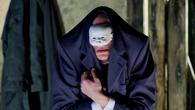 A francia szerző pontosabban ír a készülő tragédiáról, mint egy pszichológus