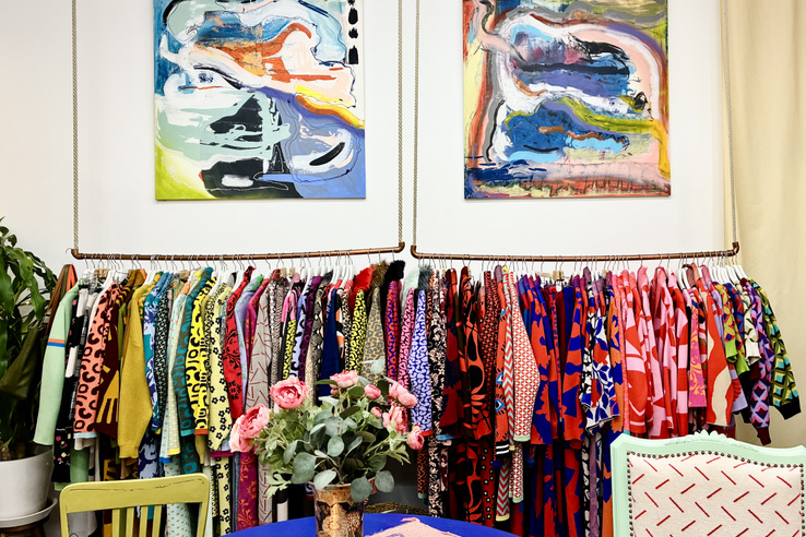 Talpra állította szülei vállalkozását, hogy elkészítse Budapest legmenőbb kabátjait