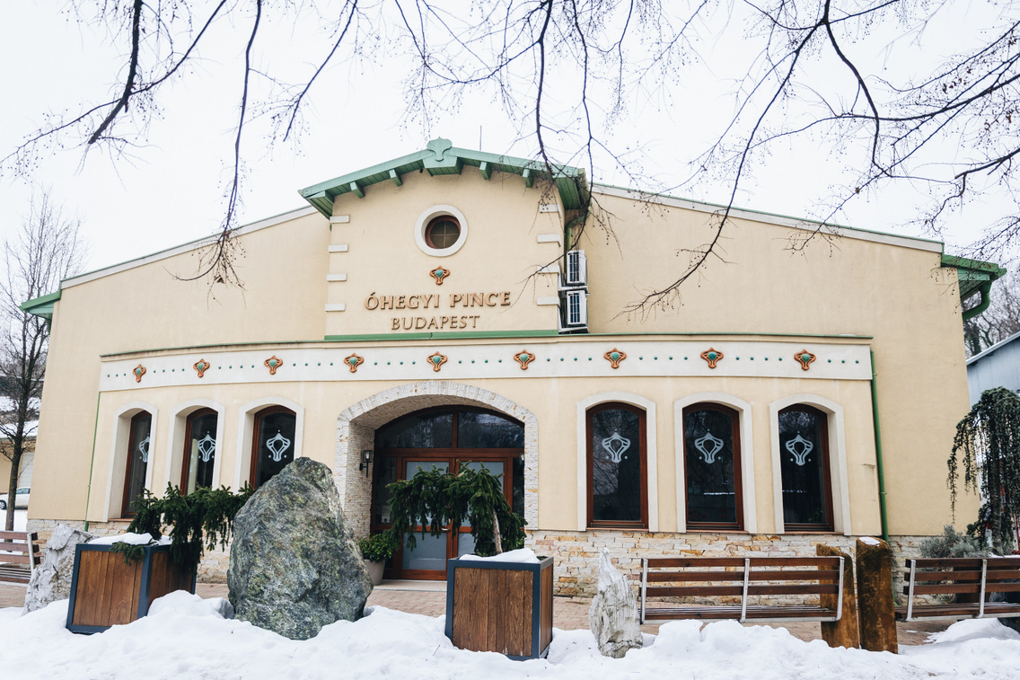 A fogadóépület borkóstolók helyszíne