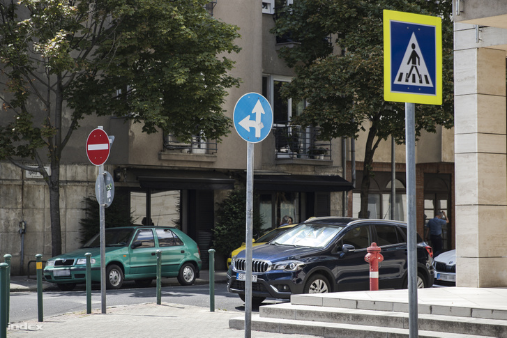 44595210 74fa01af801aabf923bebc8f19914efc o