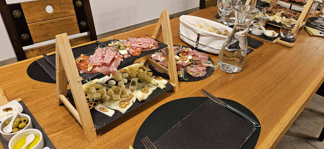 A borok mellé borkorcsolyákat is kínálnak