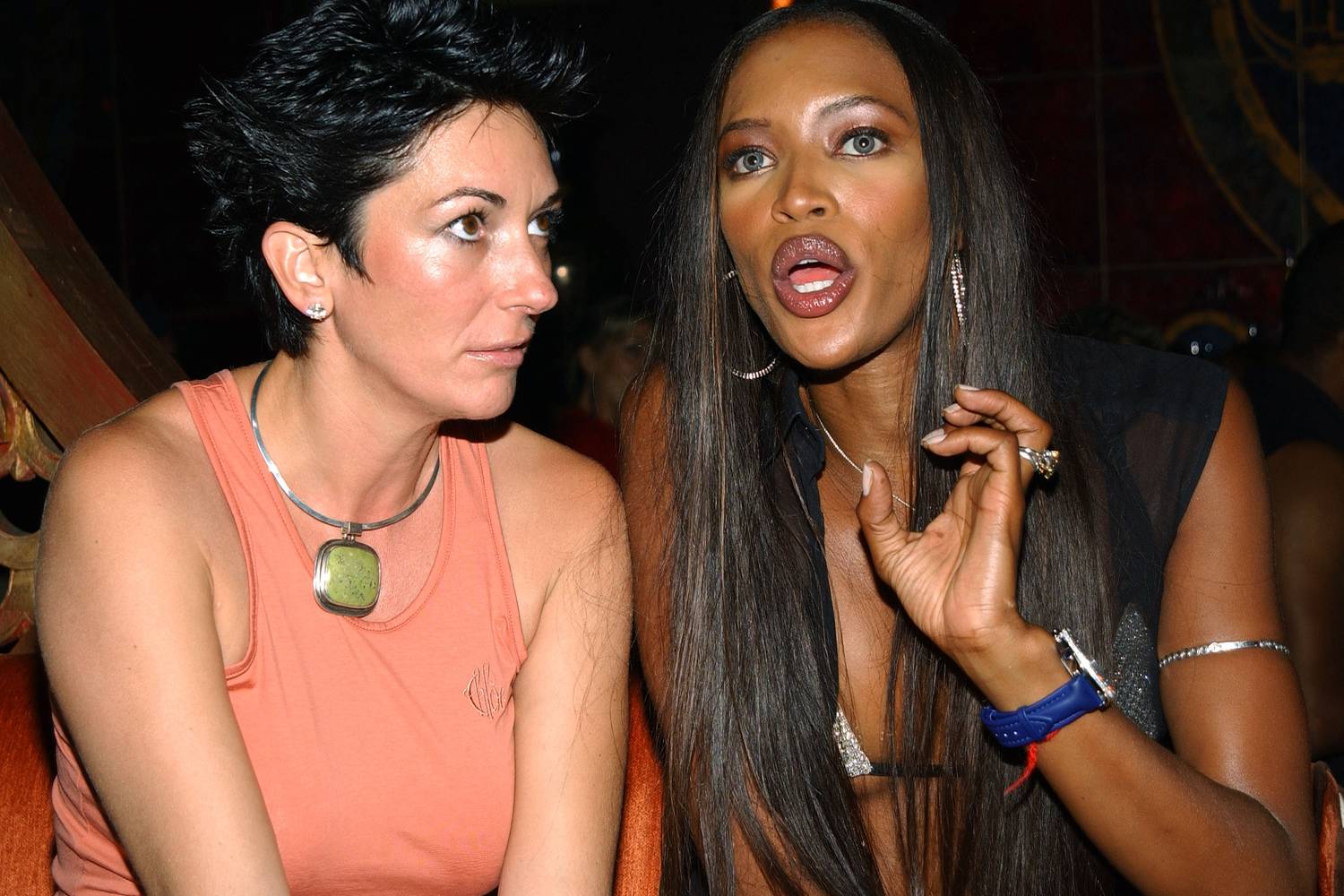 Naomi Campbell Ghislaine Maxwell-lel, Jeffrey Epstein volt barátnőjével és legfőbb bizalmasával.