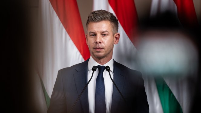 Magyar Péter reagált Balásy Gyula „könnyfakasztó” bejelentésére