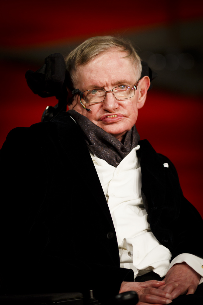 Stephen HawkingAz elhunyt fizikus, Stephen Hawking nevét több száz alkalommal említik az Epsteinhez kapcsolódó dokumentumokban í jelentések szerint