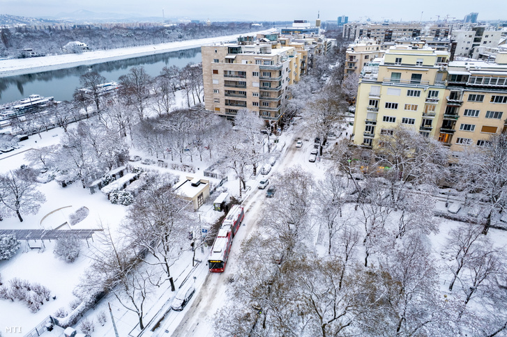 A behavazott Szent István park Budapesten 2026. január 7-én