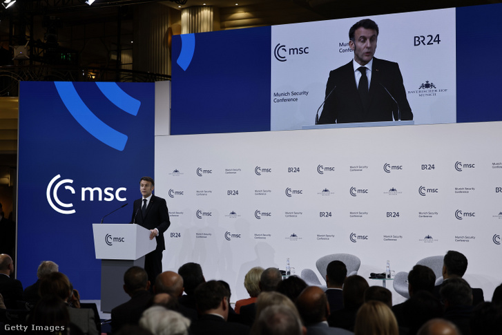 Emmanuel Macron 2026. február 13-án