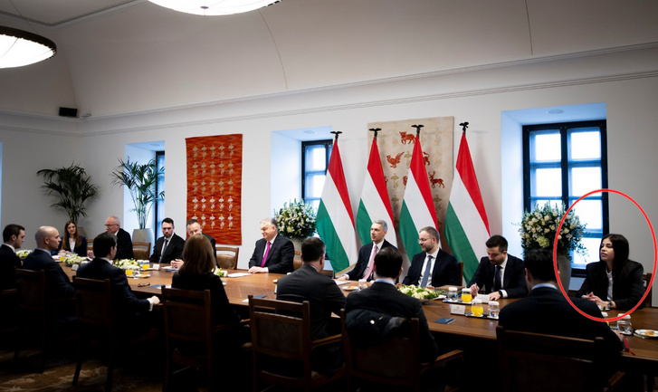 Gáspár Evelin a magyar–amerikai egyeztetés résztvevői között