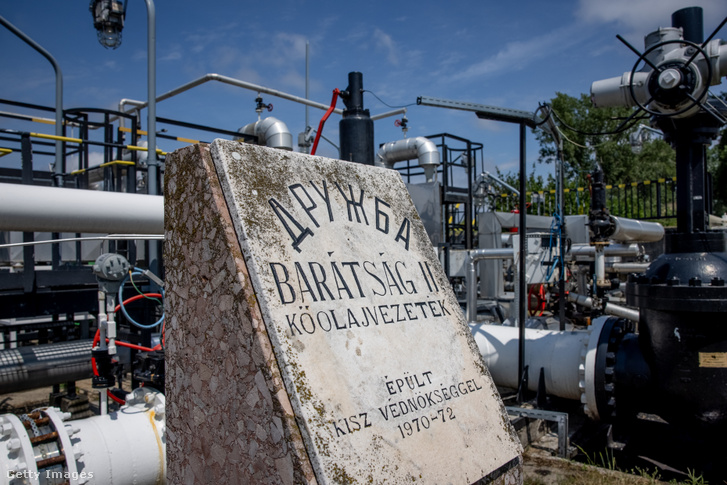 A Barátság 2 nyersolajvezeték a Duna olajfinomítóban 2022. május 24-én